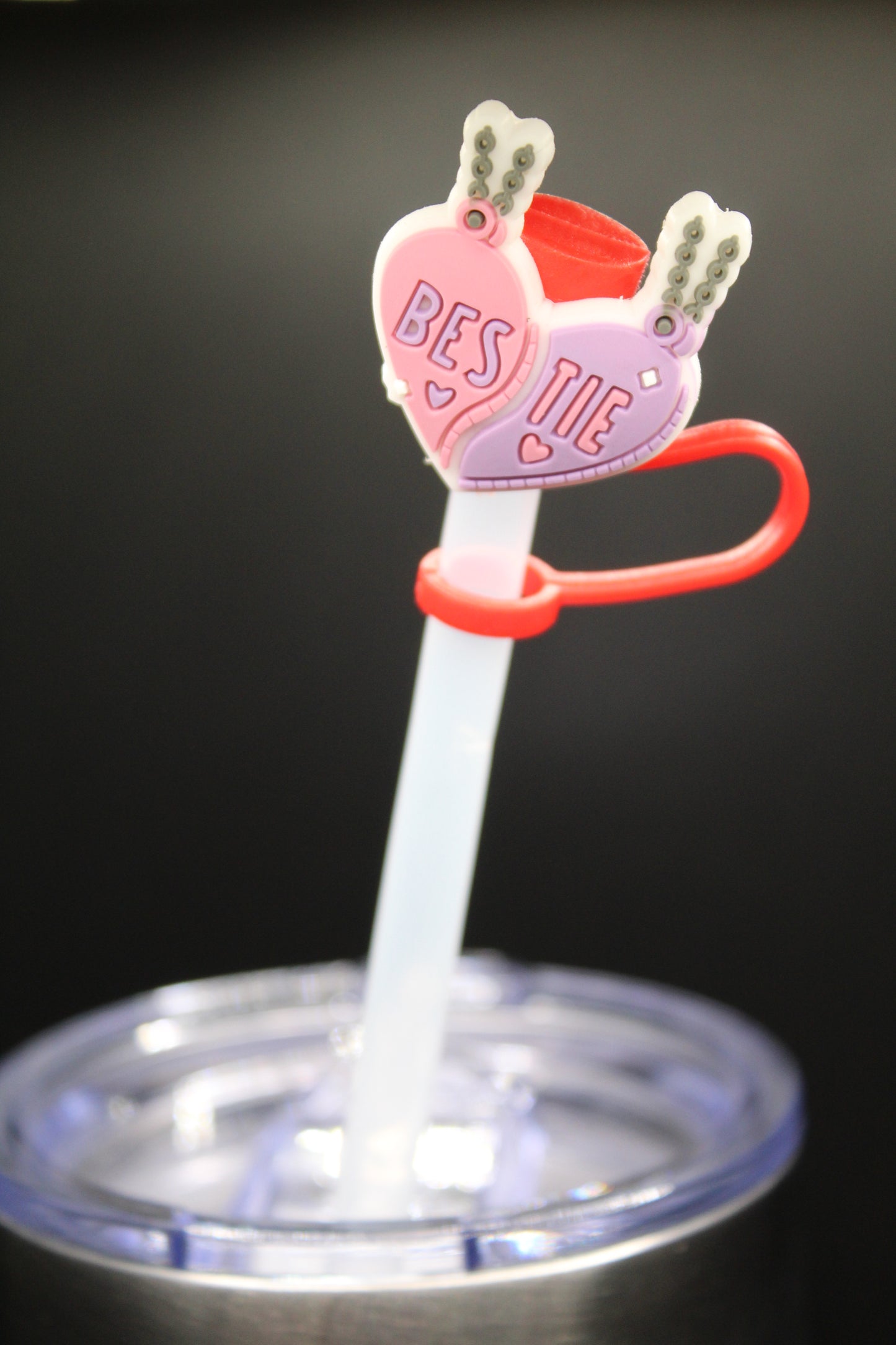 "BES-TIE" Heart Straw Cap